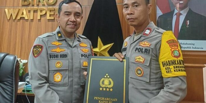 Penghargaan Kapolri untuk Aiptu Agus Riyanto : Dedikasi Wujudkan Pendidikan Layak bagi Anak Kurang Mampu