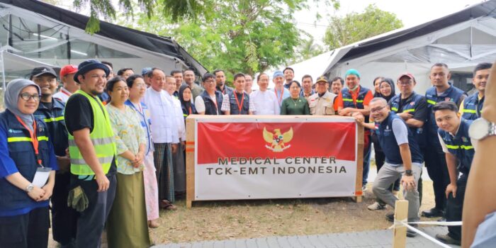 Kemanusiaan Tanpa Batas Lewat TCK-EMT Indonesia: Polri Lakukan Aksi Nyata Bantu Korban Gempa di Myanmar
