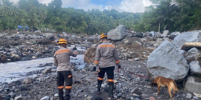 Operasi SAR Polri di NTT, K9 Felicia dan Karer Turun ke Lokasi Bencana