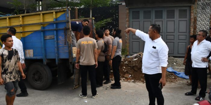 Baintelkam Polri Kirim Ribuan Bantuan Kemanusiaan ke Tapanuli Tengah, Langkat, dan Sibolga
