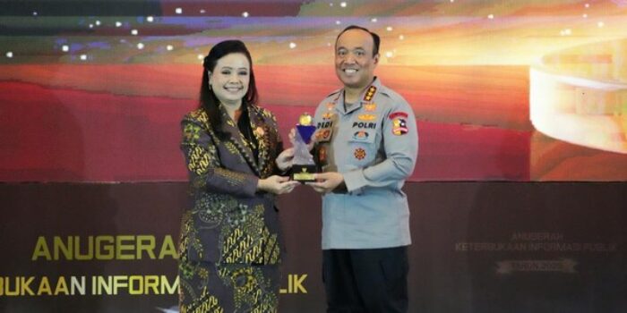 Polri Jadi Contoh Nasional dalam Keterbukaan Informasi Publik, Diganjar Penghargaan KIP