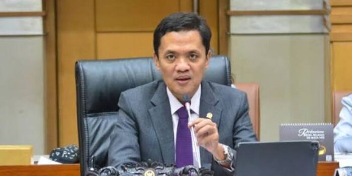 Ketua Komisi III DPR: Dua Tuduhan Soal Kapolri Tak Loyal Terbukti Keliru